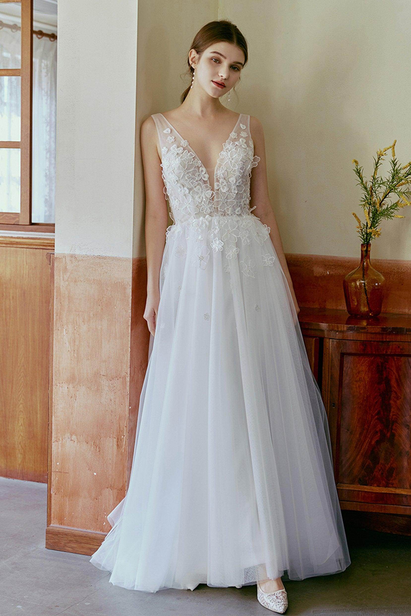 A-Line Sweep-Brush Train Lace Tulle Wedding Dress CW2673 - COCOMELODY